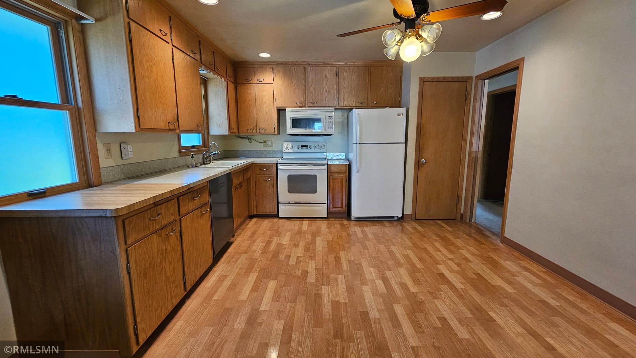 1236 Scheffer Avenue