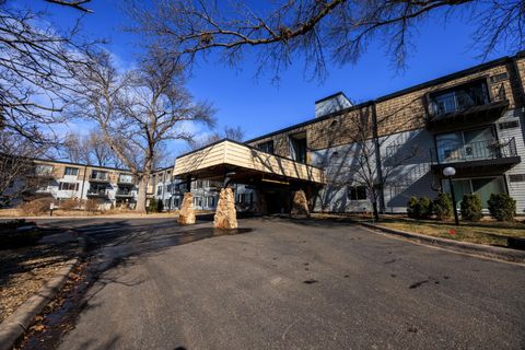 Photo of 183 Little Canada Road E #310, Little Canada, MN 55117 (MLS # 7029969)