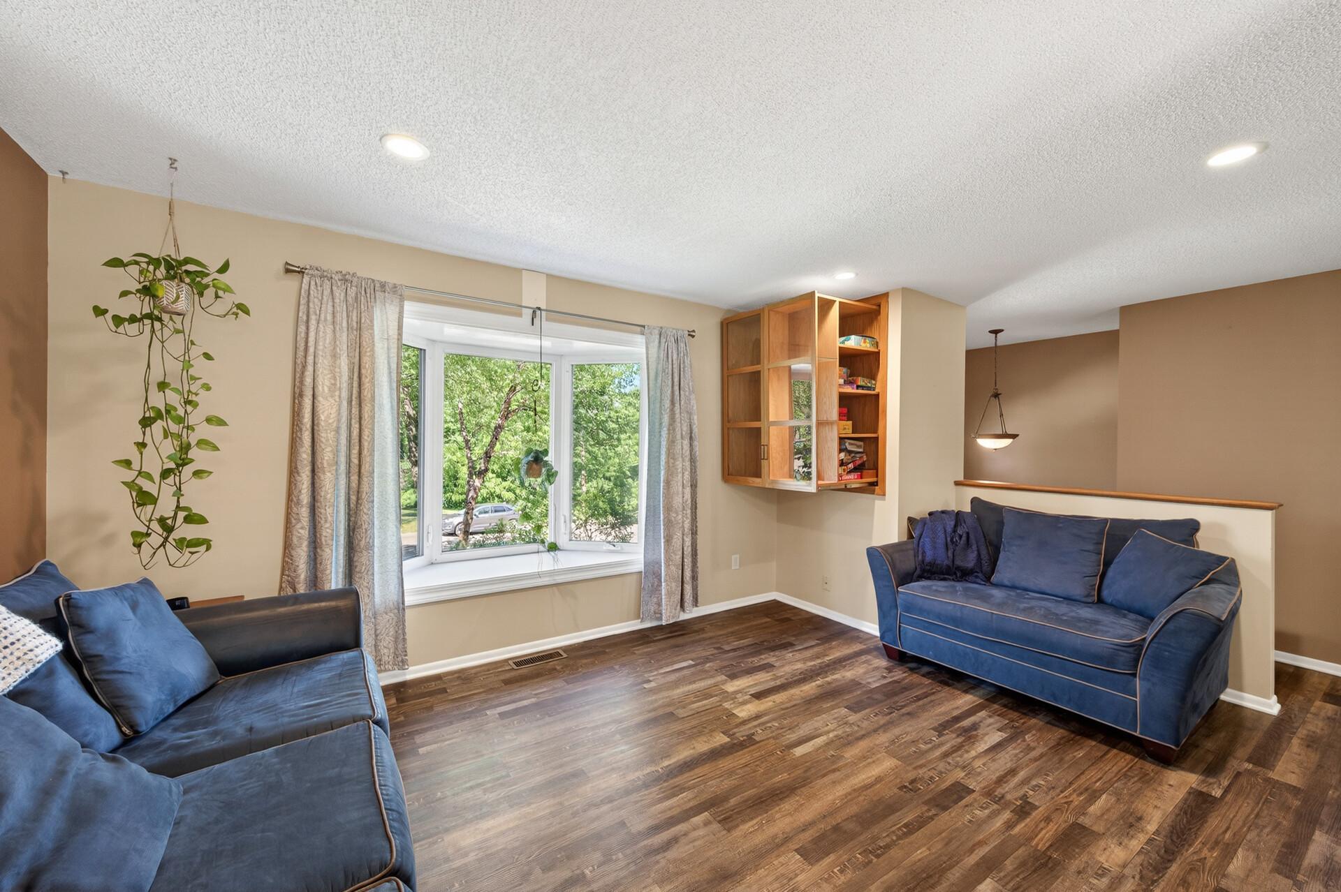 128 Birchwood Drive N