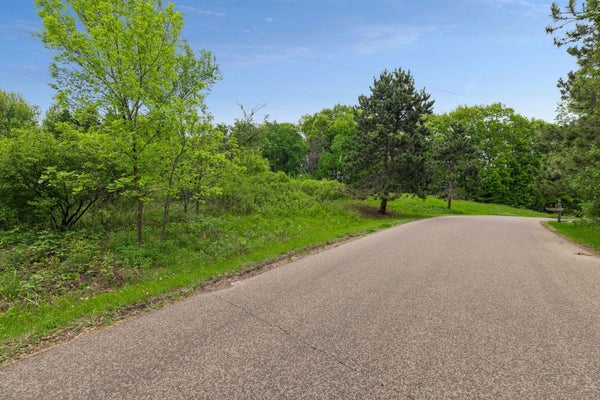 10 SUNNY SIDE LN, SUNFISH LAKE, MN 55118 - Image a72efc9ffd2ebdbc4be7600875a13723/211598677