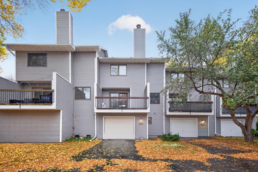 29 Elton Ridge Court NW