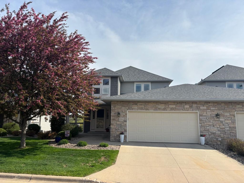 Photo of 1498 Willow Point Lane SW, Rochester, MN 55902 (MLS # 7071287)