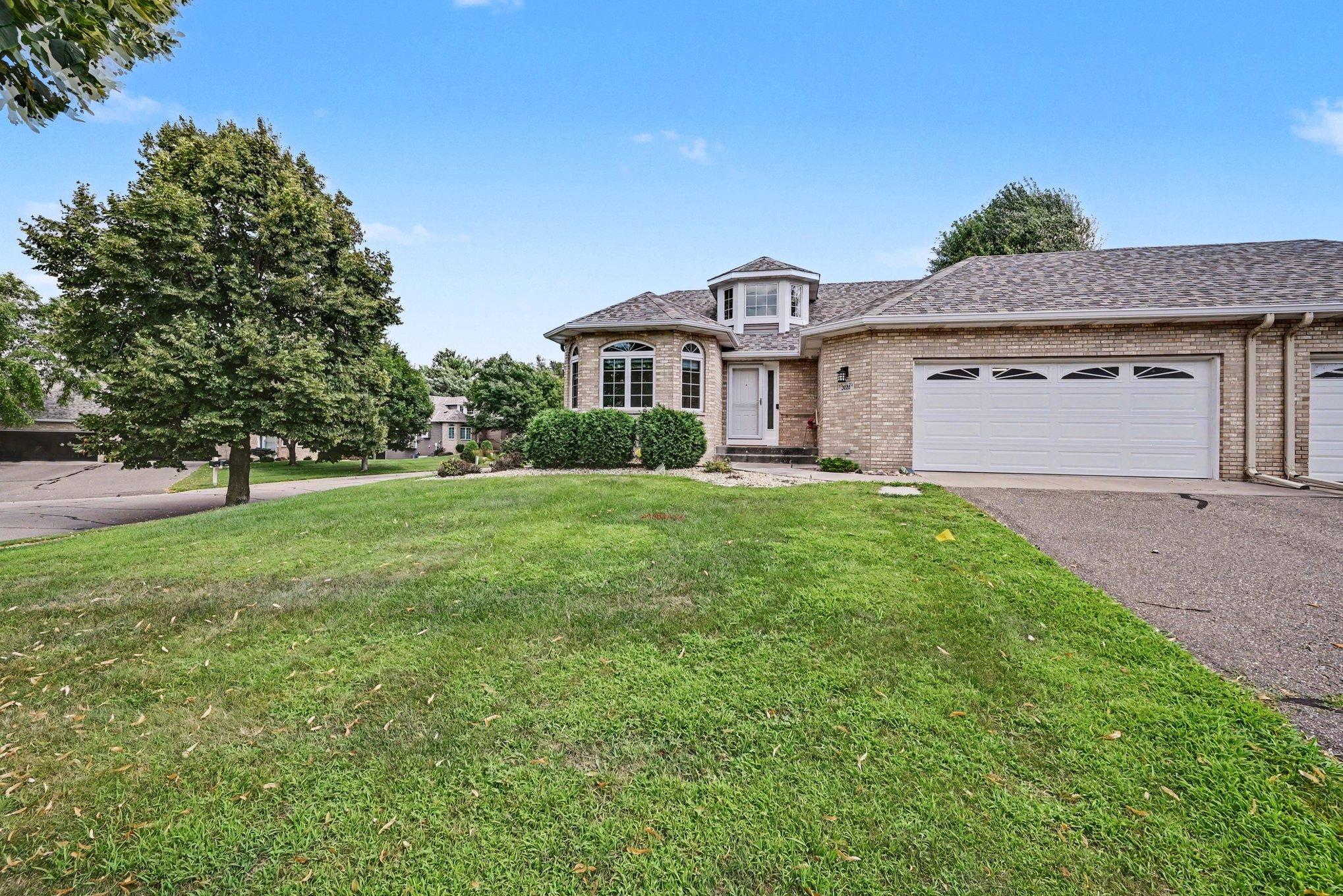 3028 Highpointe Curve
