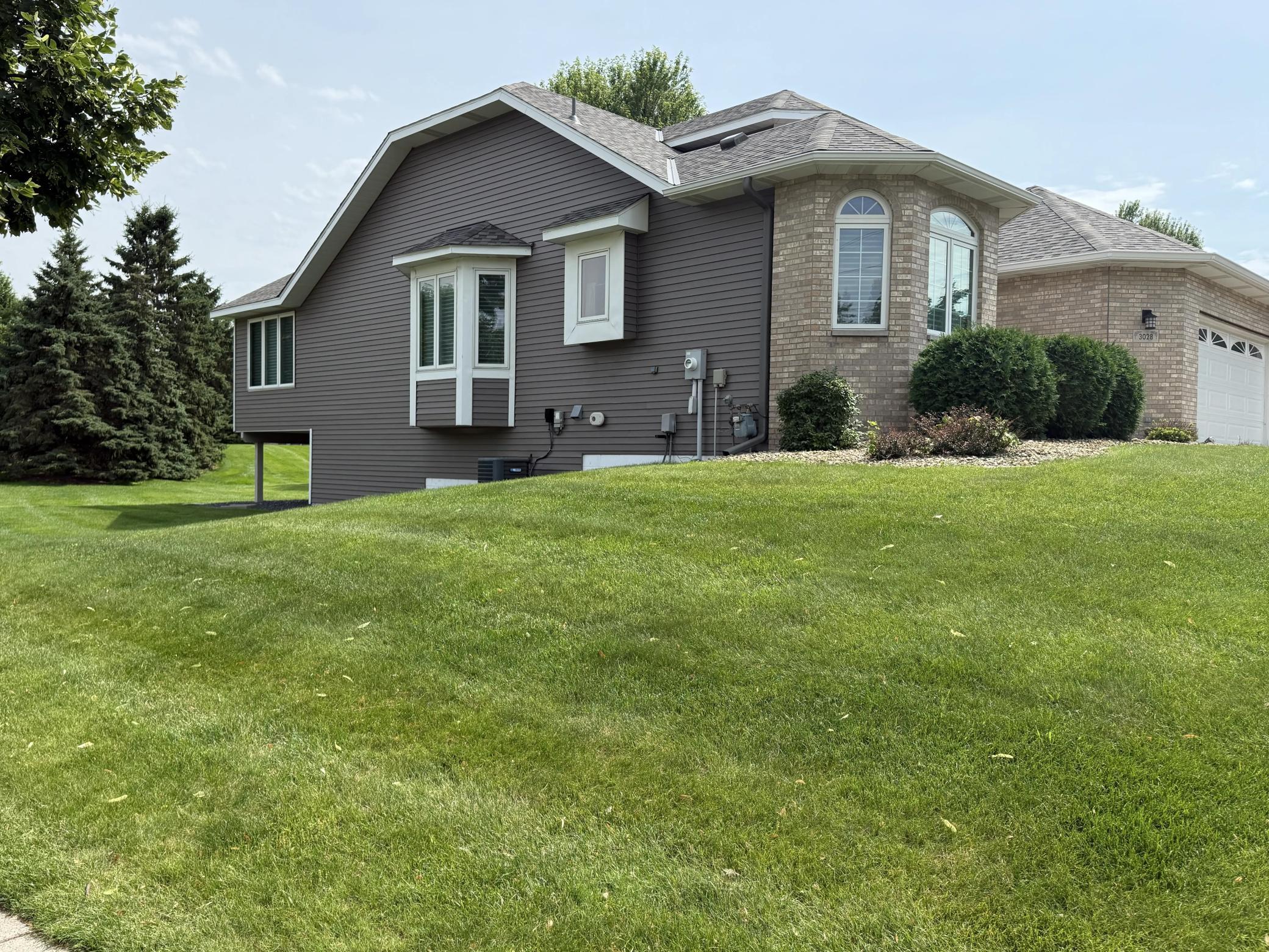3028 Highpointe Curve