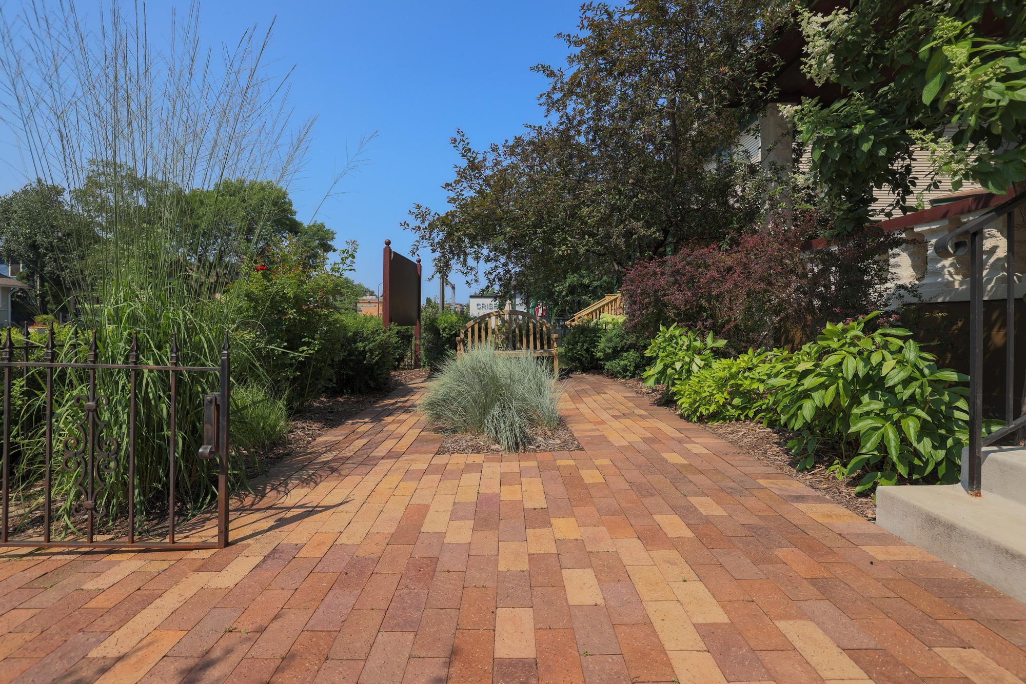 951 Grand Avenue
