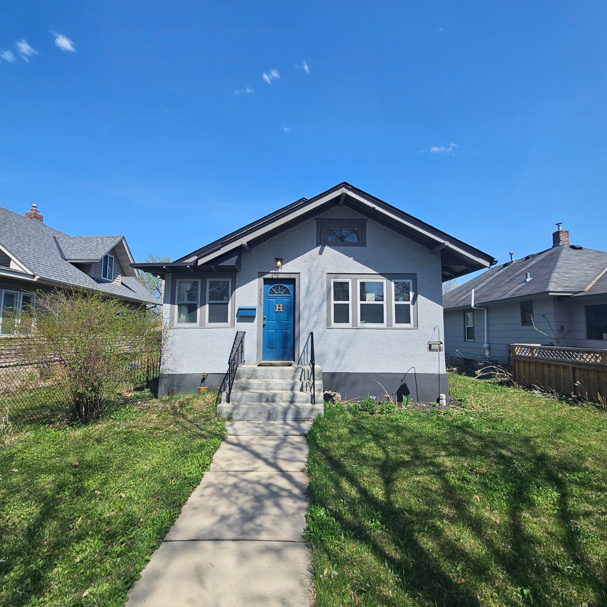 4225 Minnehaha Avenue