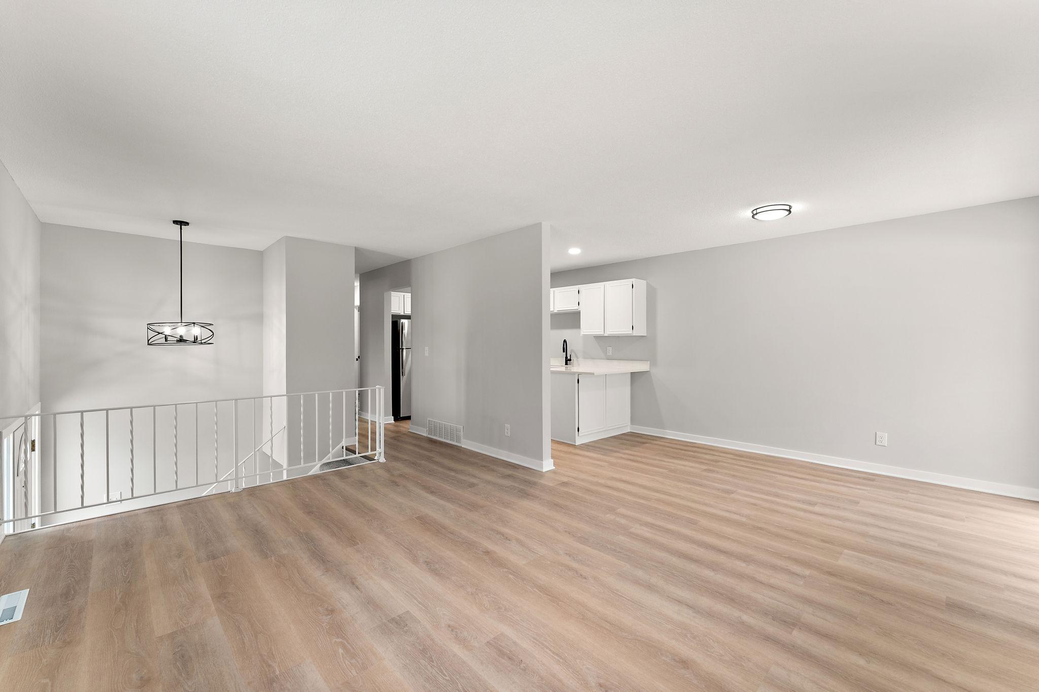 1199 Timbershore Lane