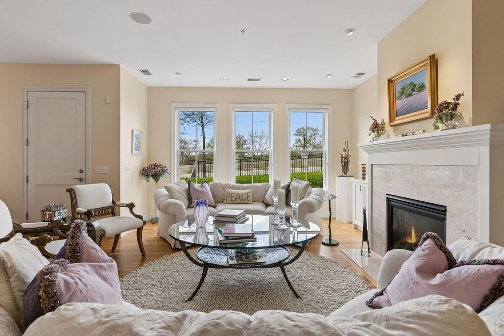 Photo of 101 Main Street NE #8, Minneapolis, MN 55413 (MLS # 7064373)