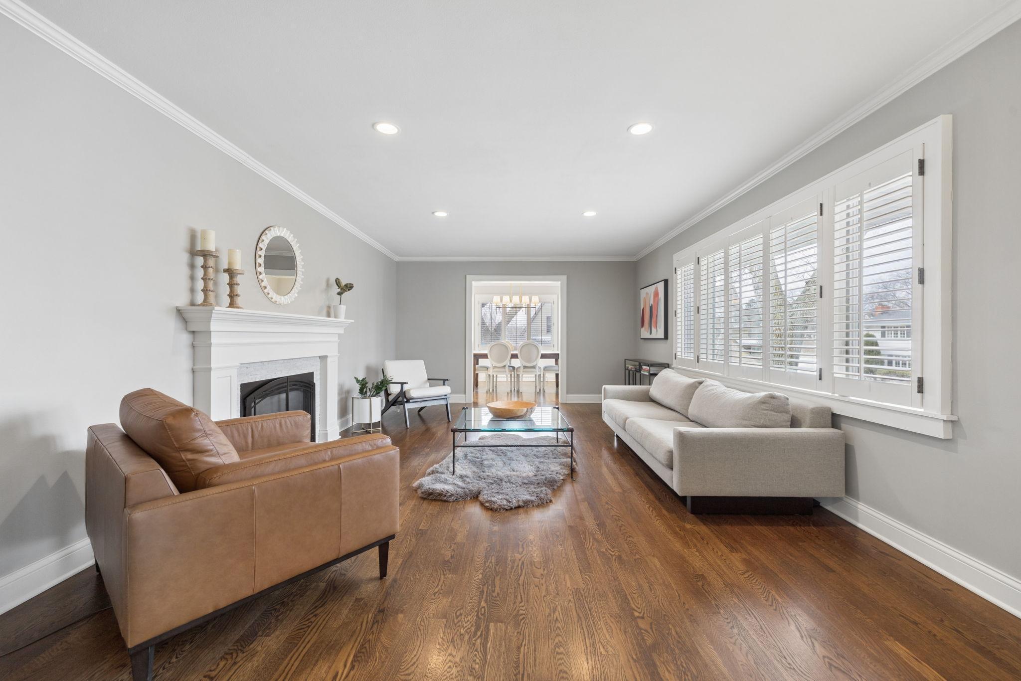 5636 Interlachen Circle