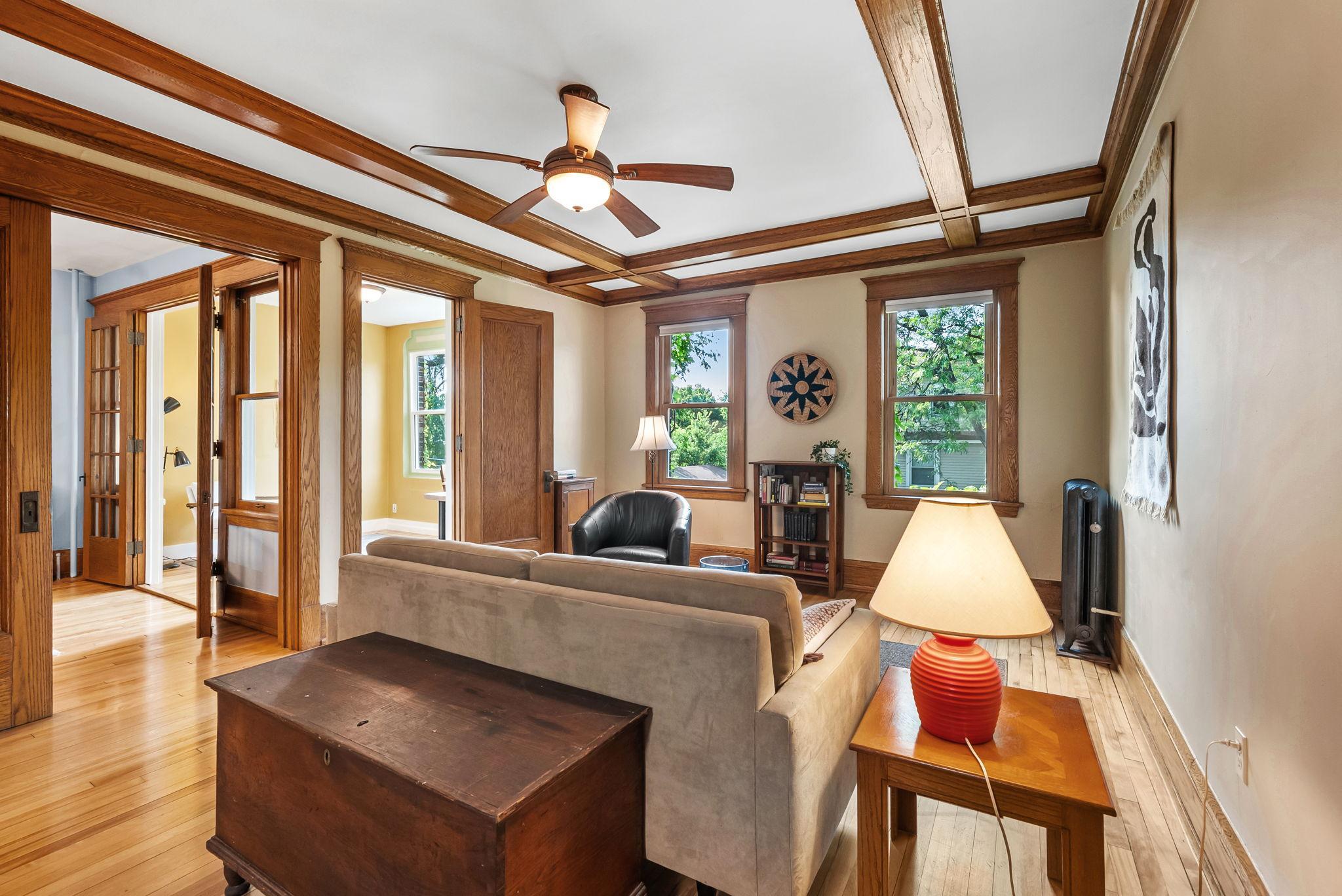 1112 W 25th Street 203