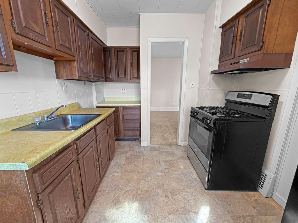 Photo of 1062 Blair Avenue, Saint Paul, MN 55104 (MLS # 7051506)