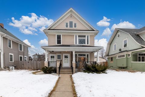 1997 Laurel Avenue Saint Paul MN 55104