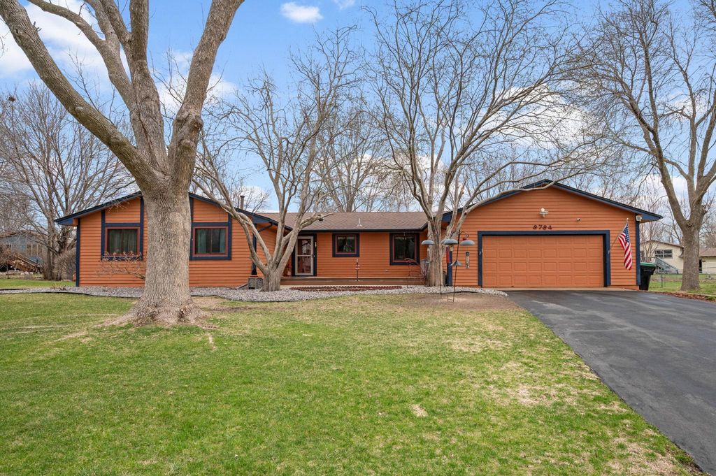 Photo of 9784 Kirkwood Lane N, Maple Grove, MN 55369 (MLS # 7030911)