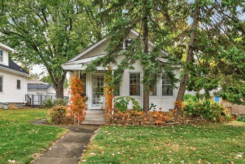 2407 Garfield Street NE Minneapolis MN 55418