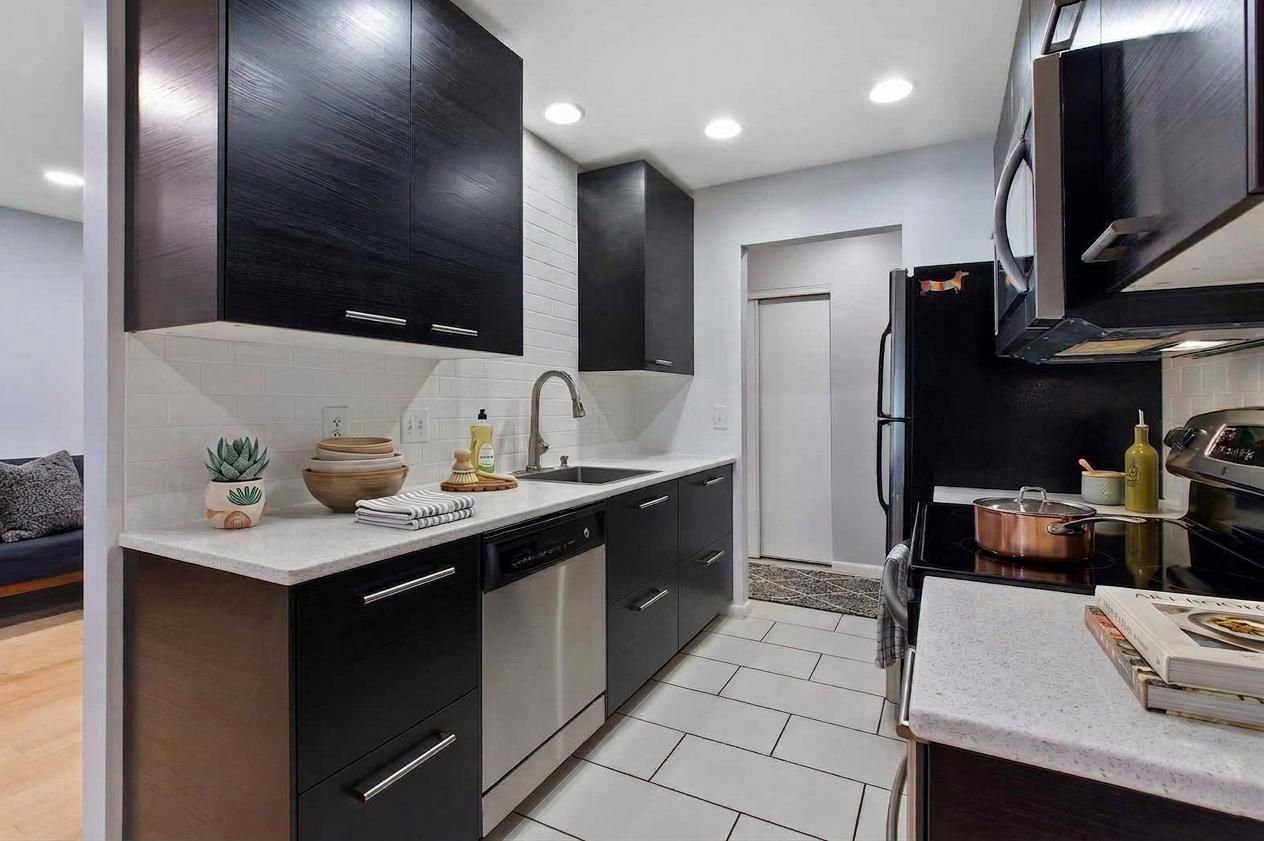 6317 Alderwood Bay A