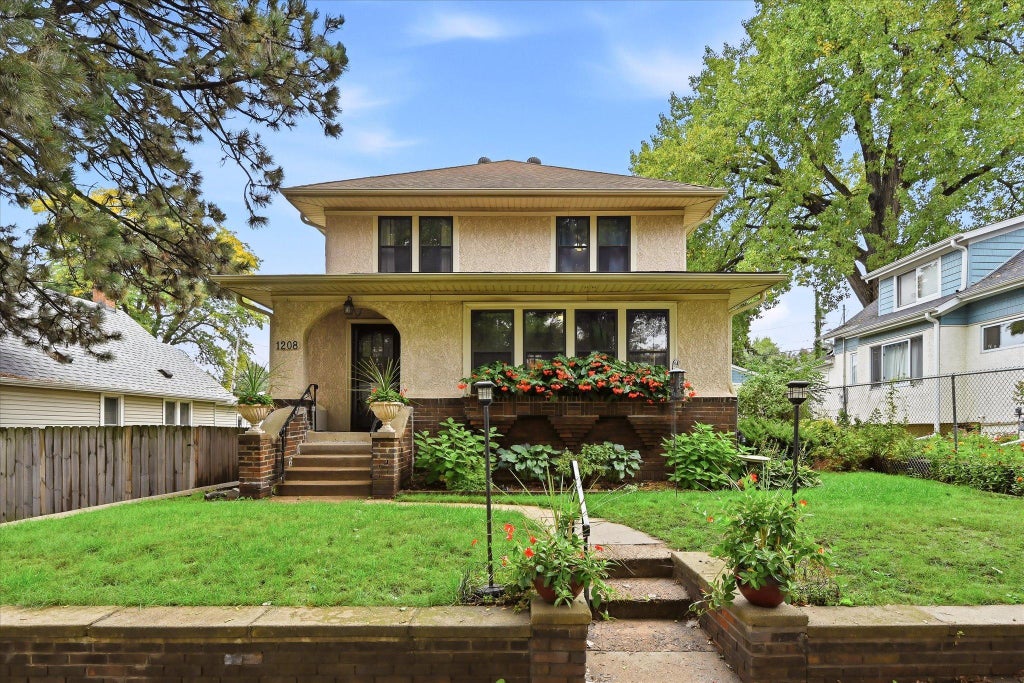 Photo of 1208 Palace Avenue, Saint Paul, MN 55105 (MLS # 7156190)