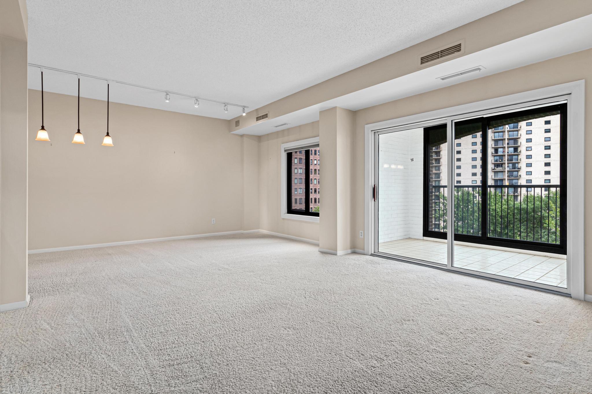 1235 Yale Place 808