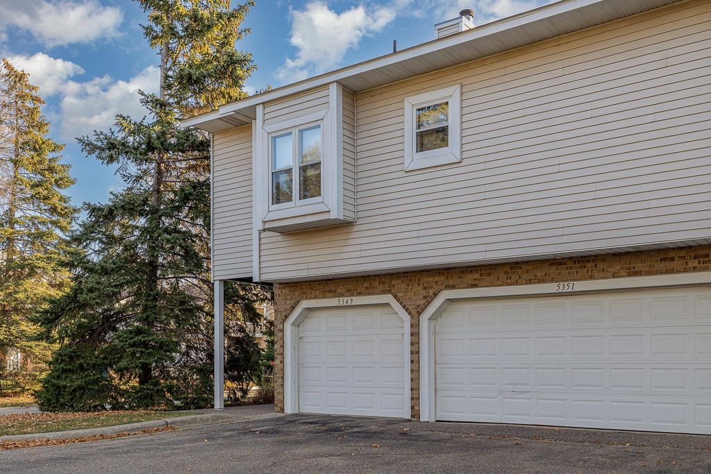 Photo of 5349 Highpointe Drive, Bloomington, MN 55437 (MLS # 7055761)