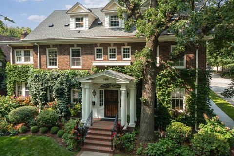 2400 W Lake Of The Isles Parkway Minneapolis MN 55405