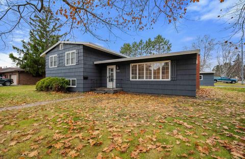 905 SW 4th Avenue Grand Rapids MN 55744