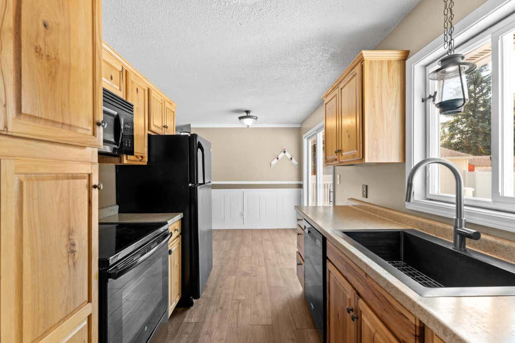 Photo of 622 30th Street NE, Rochester, MN 55906 (MLS # 7103155)