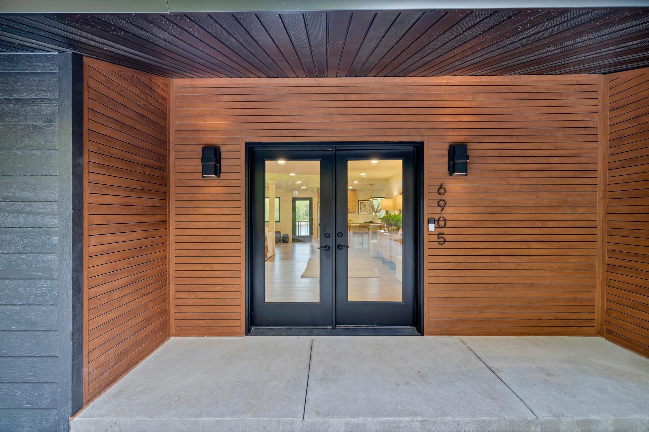 6905 Dakota Trail