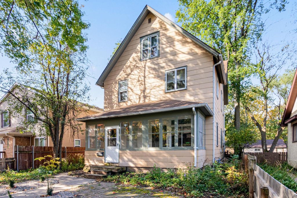 Photo of 863 23rd Avenue SE, Minneapolis, MN 55414 (MLS # 6769475)