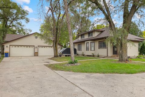 Photo of 2601 2nd Avenue NW, Faribault, MN 55021 (MLS # 6798699)