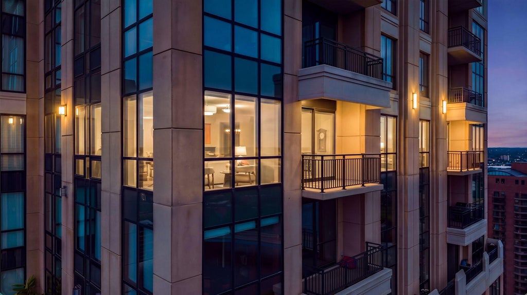 Photo of 100 3rd Avenue S #3302, Minneapolis, MN 55401 (MLS # 7144071)