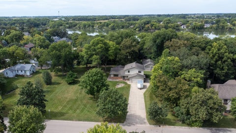 Photo of 522 Shady Ridge Road NW, Hutchinson, MN 55350 (MLS # 7095536)