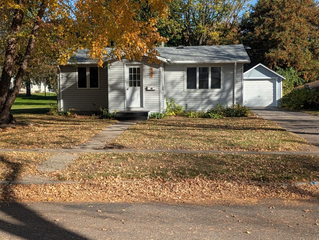 Photo of 814 S 10th Street, Montevideo, MN 56265 (MLS # 7163332)