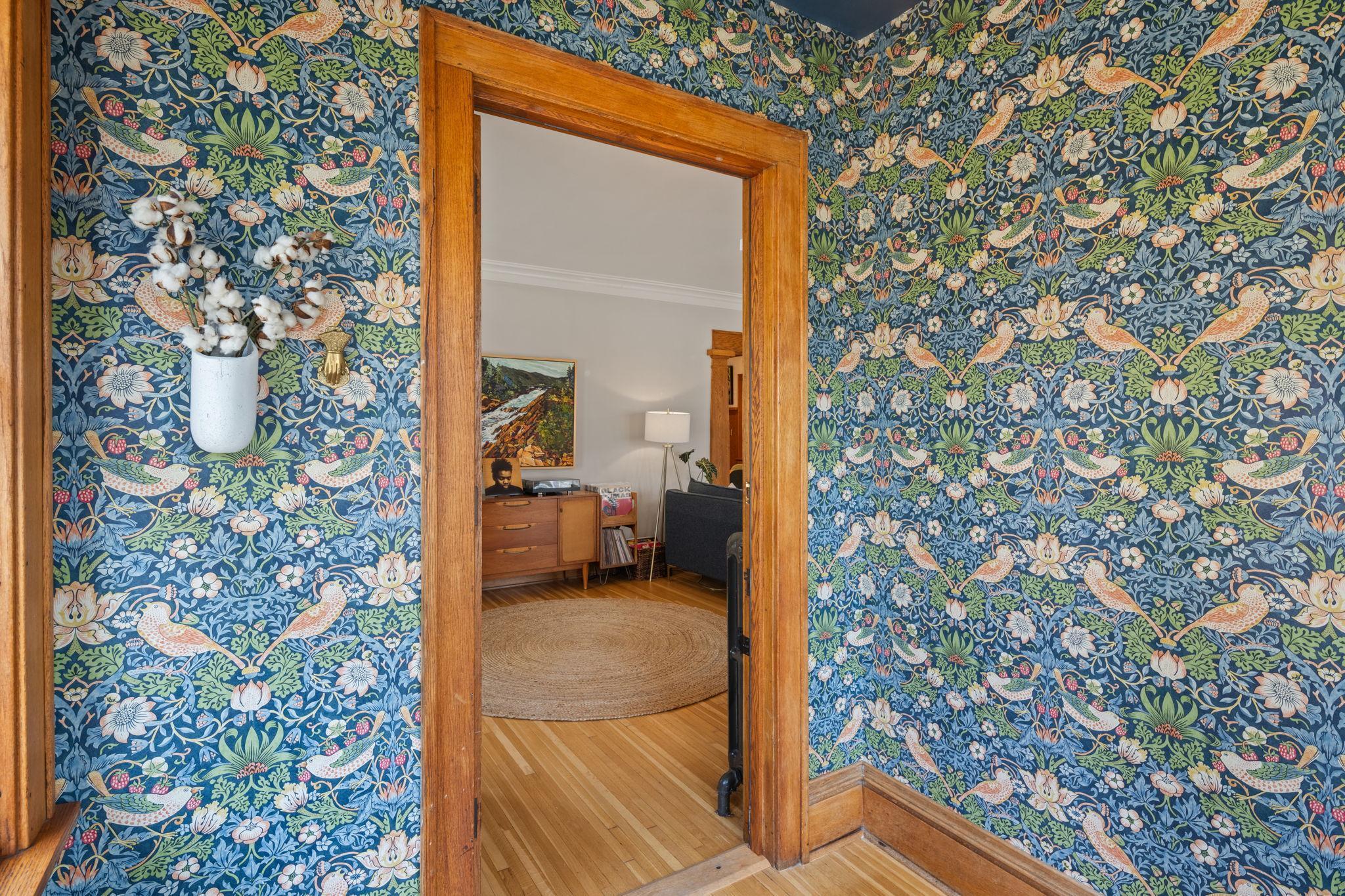 4537 Colfax Avenue S