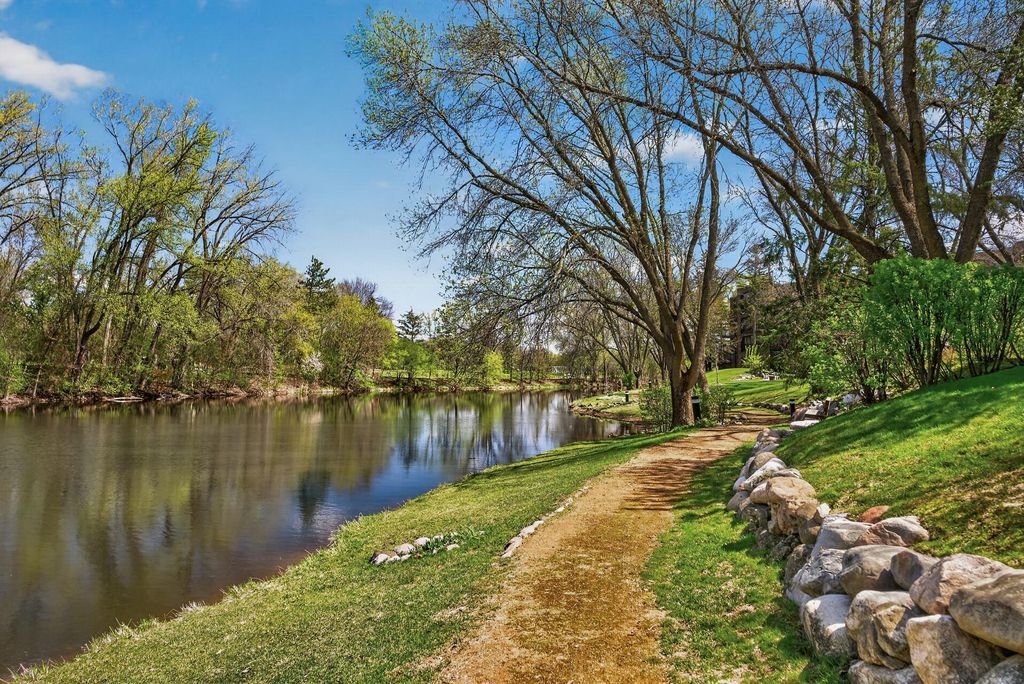 Photo of 5601 Dewey Hill Road #119, Edina, MN 55439 (MLS # 7065670)