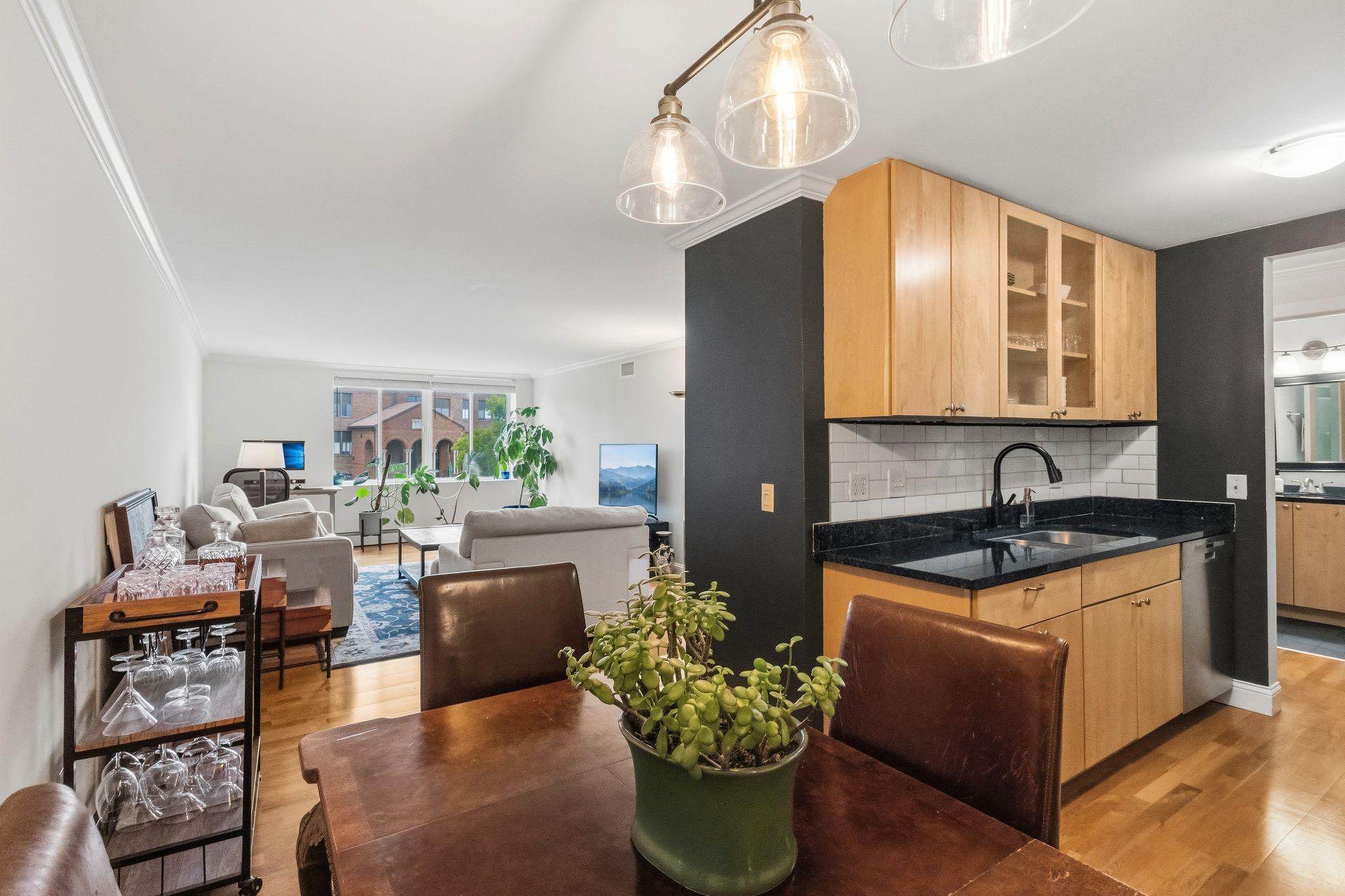 2800 W 44th Street 201