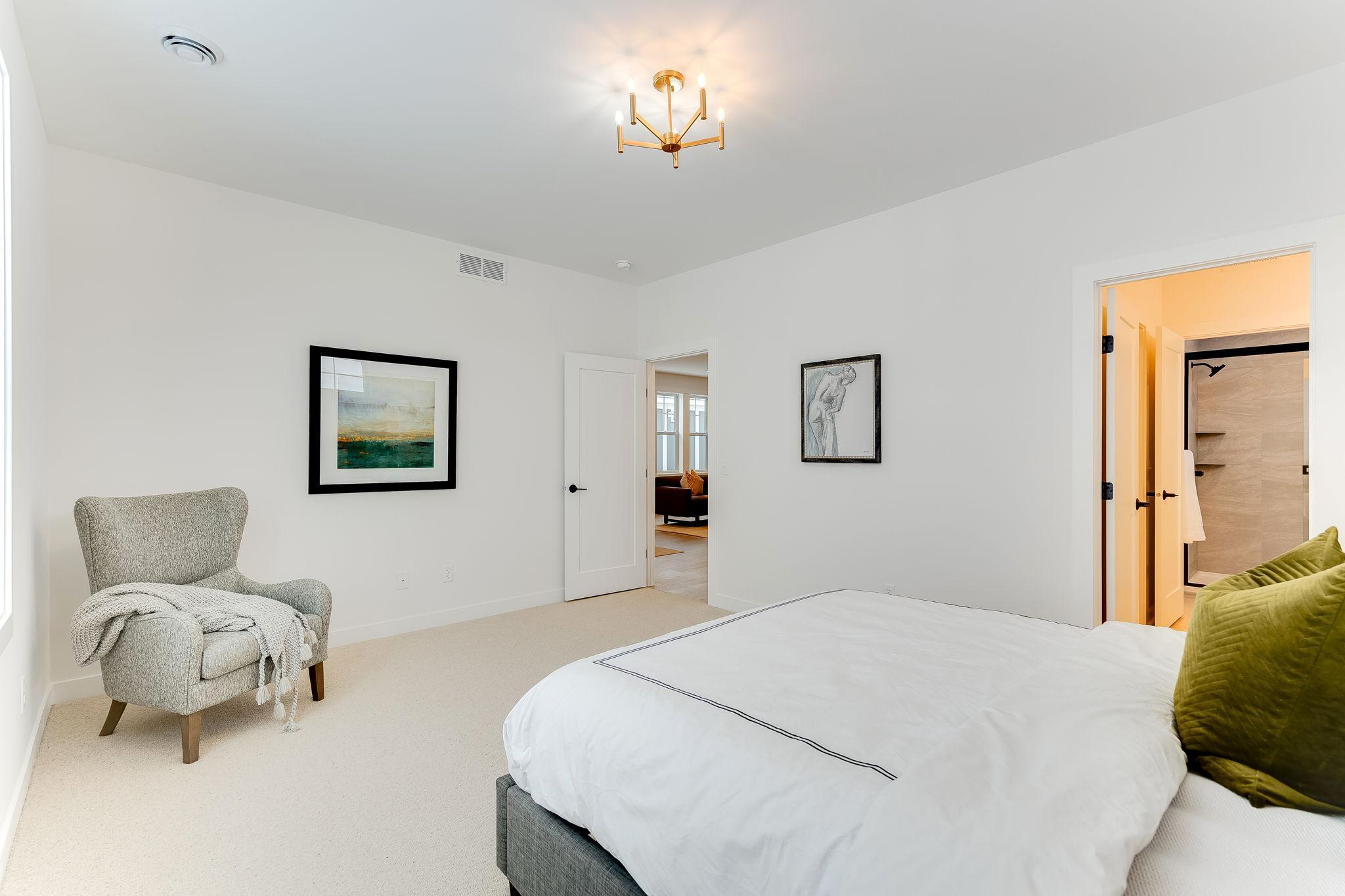 xxx9 217th Street W