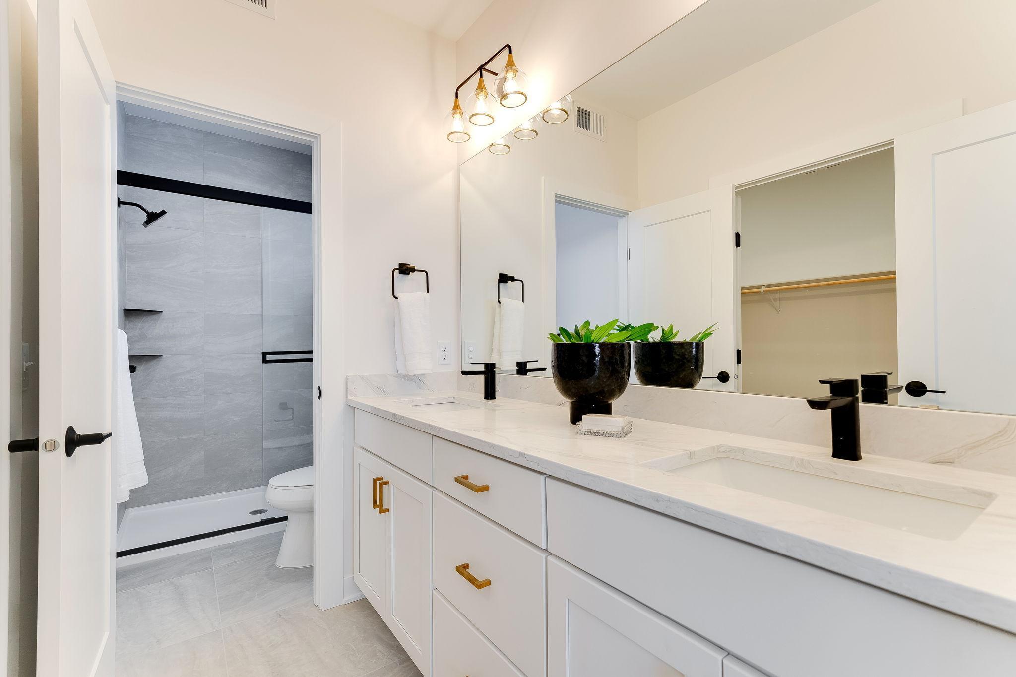 xxx9 217th Street W