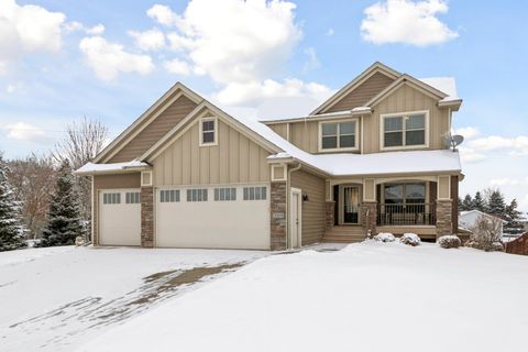 2009 Red Oak Lane Lino Lakes MN 55038