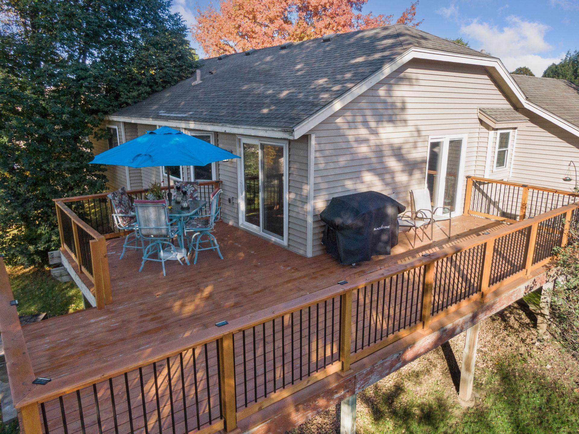 7140 Upper 157th Street W