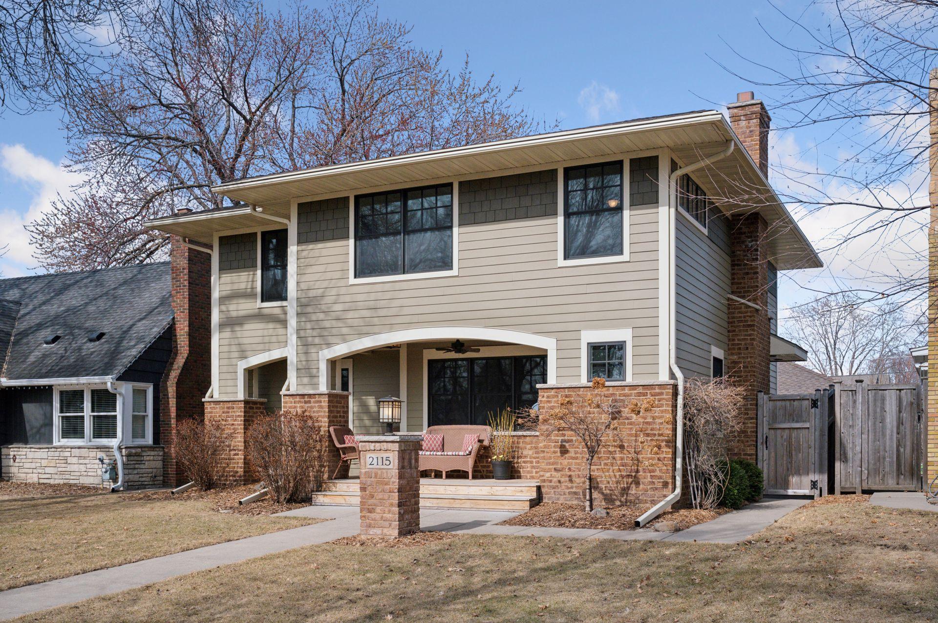 2115 Hartford Avenue