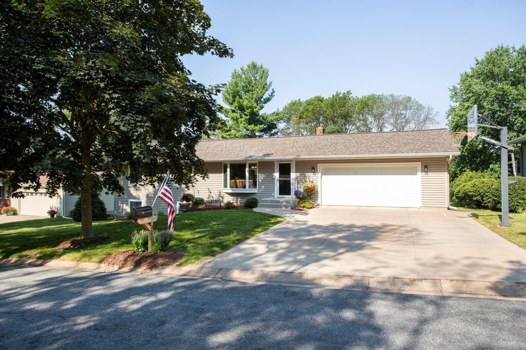 Photo of 317 N Cudd Avenue, River Falls, WI 54022 (MLS # 7002614)