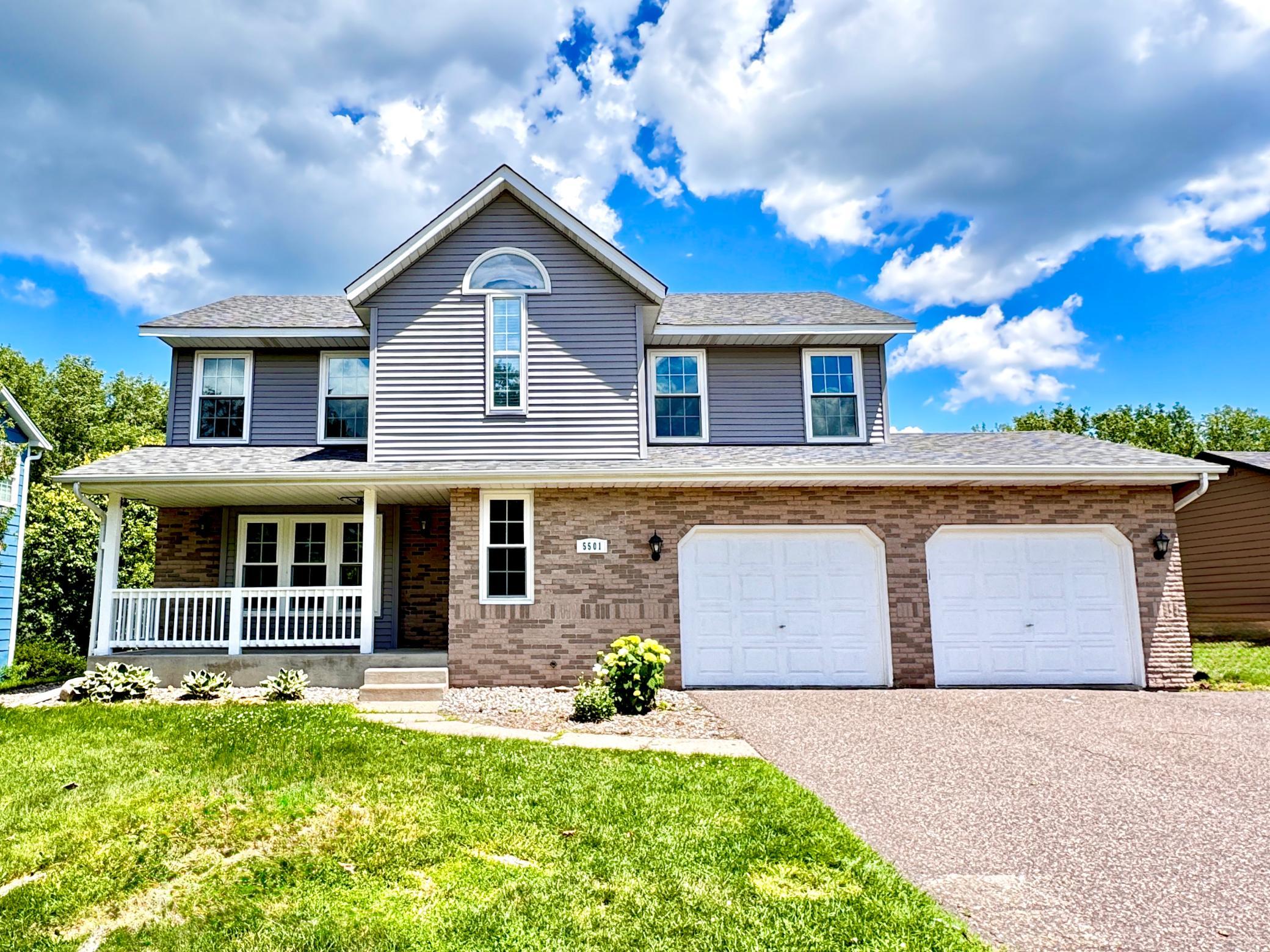 Photo 1 of 52 — 5501 Golfview Avenue N, Oakdale, MN 55128