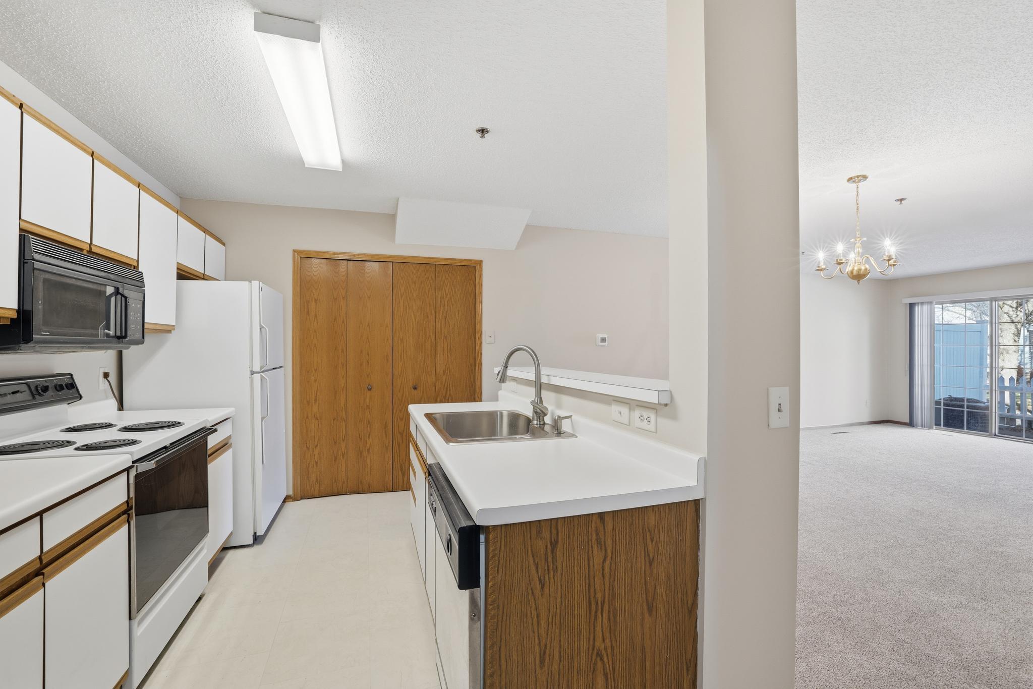 2578 Bedford Court 15