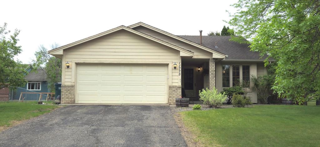 Photo of 11775 Kerry Street NW, Coon Rapids, MN 55433 (MLS # 7079822)