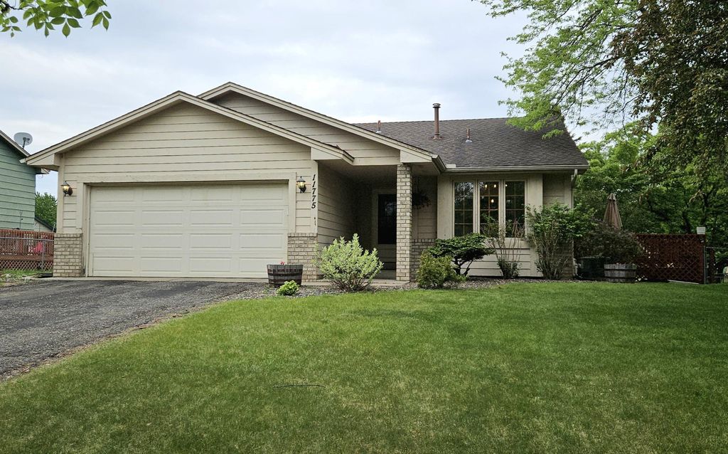 Photo of 11775 Kerry Street NW, Coon Rapids, MN 55433 (MLS # 7079822)