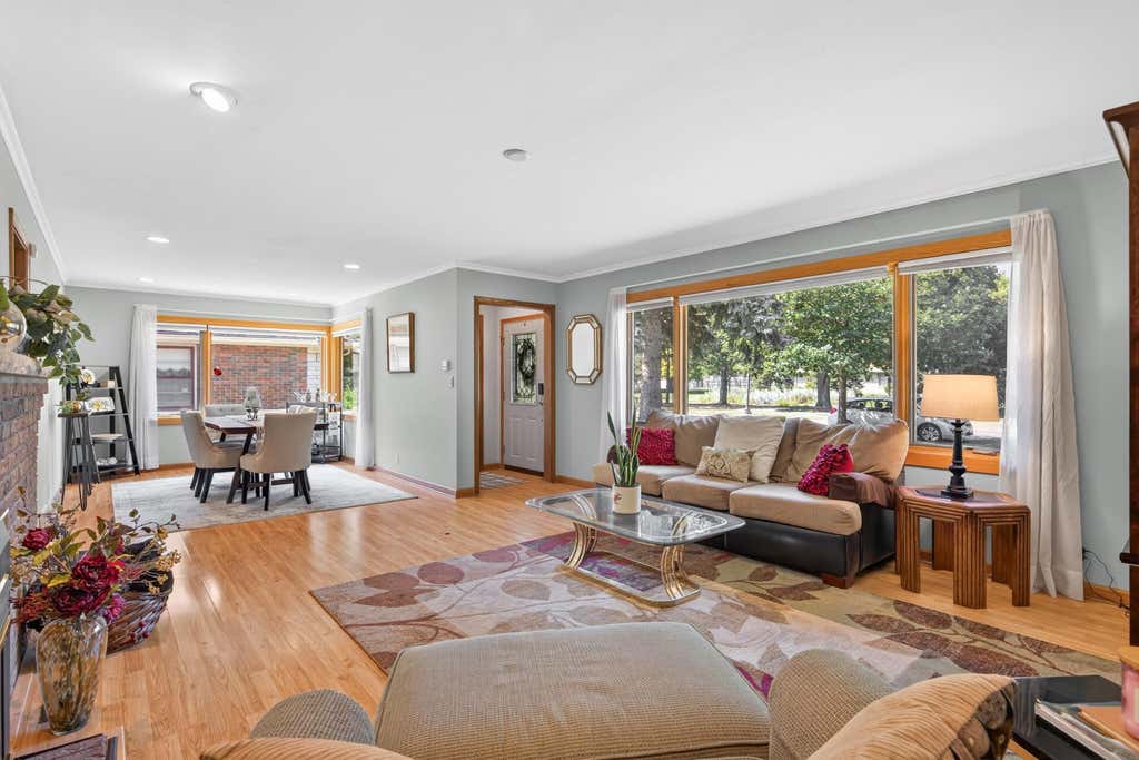 Photo of 1935 Stinson Boulevard, Minneapolis, MN 55418 (MLS # 7134099)