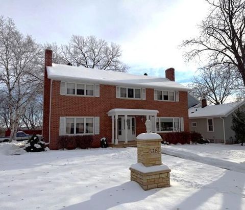 528 Lexington Parkway S Saint Paul MN 55116