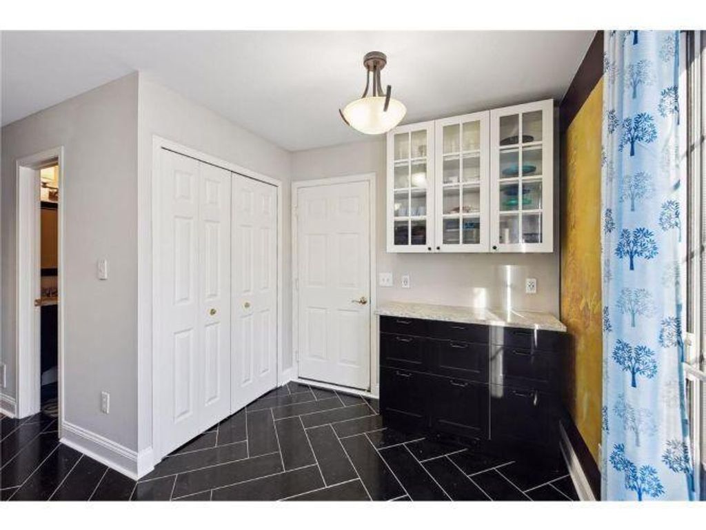 Photo of 8909 Peep O Day Trail, Eden Prairie, MN 55347 (MLS # 6822295)