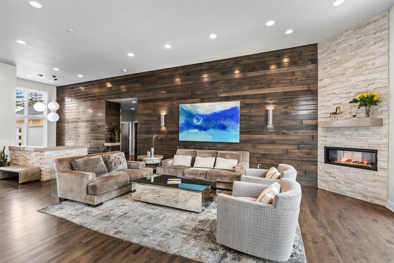 21150 Excelsior Boulevard