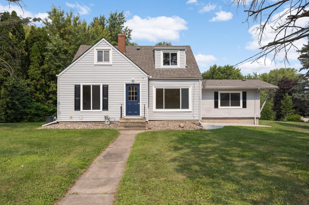 Photo of 7372 Stillwater Boulevard N, Oakdale, MN 55128 (MLS # 7124931)