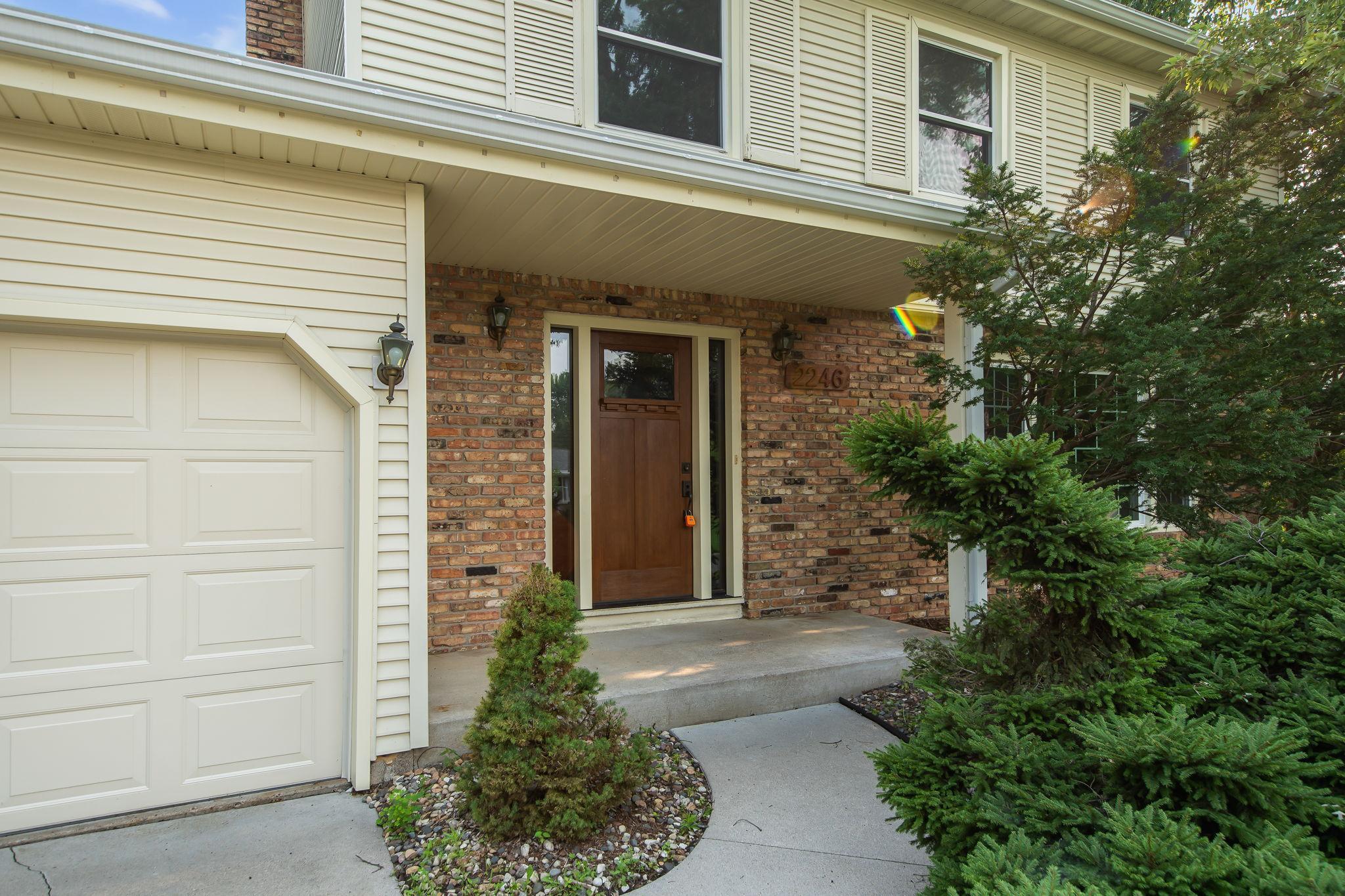 2246 Thomas Lane